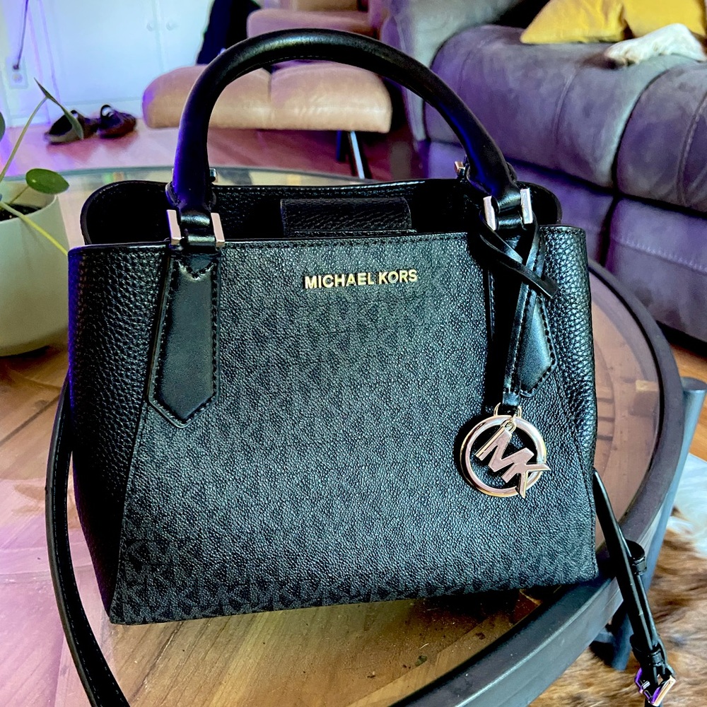 Michael Kors crossbody bag